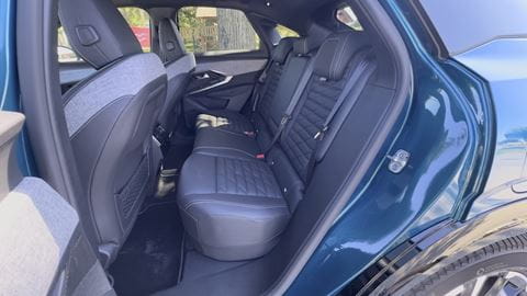 Peugeot E3008 2