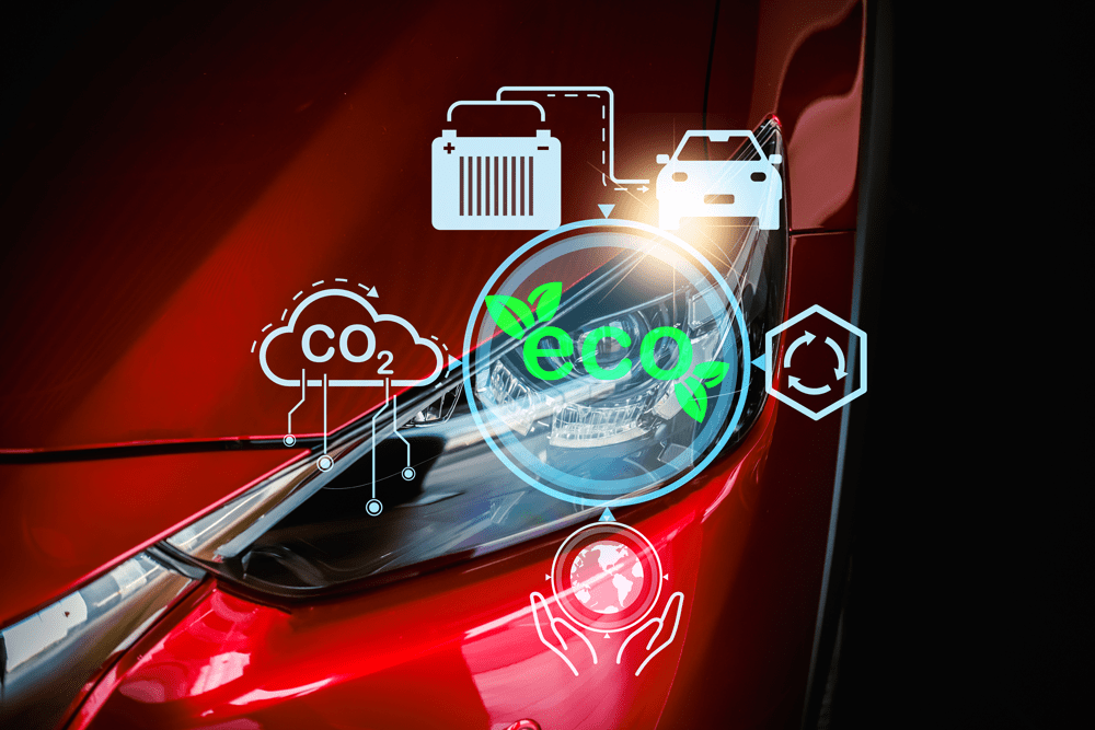 auto de color rojo con íconos ecológicos