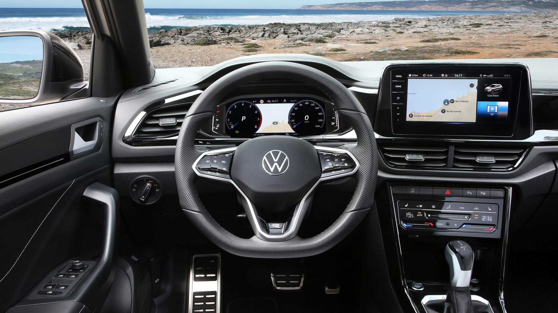Volkswagen-T-Roc-4