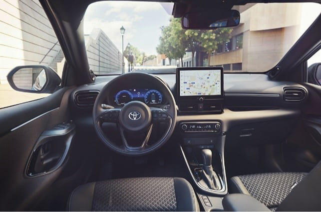toyota-yaris-interieur