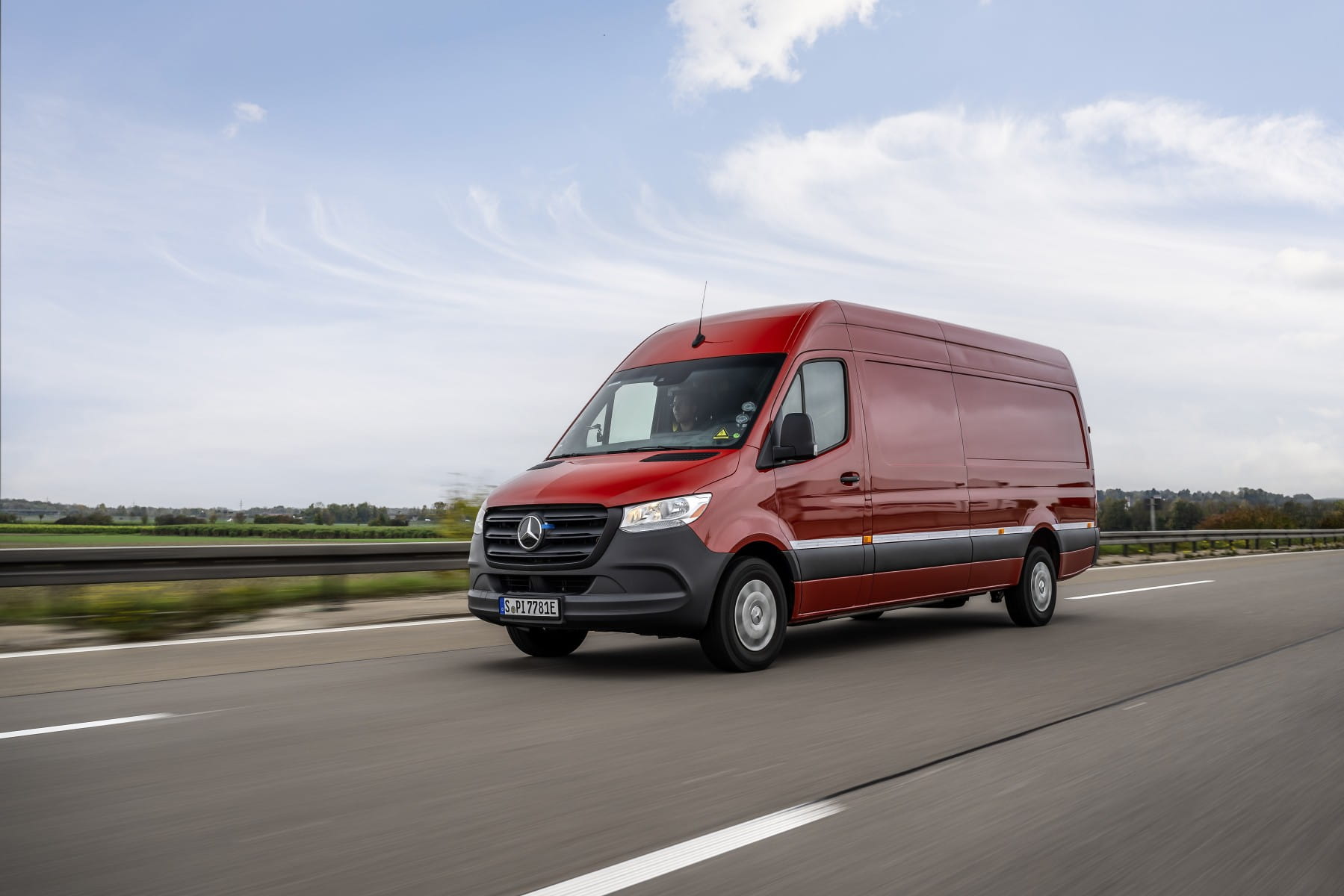 mercedes-sprinter-lcv-showroom