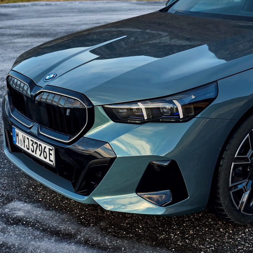 5series touring-front close Large (1)
