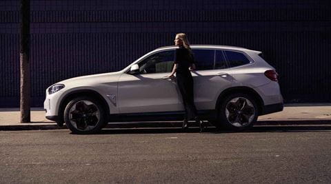 BMW iX3