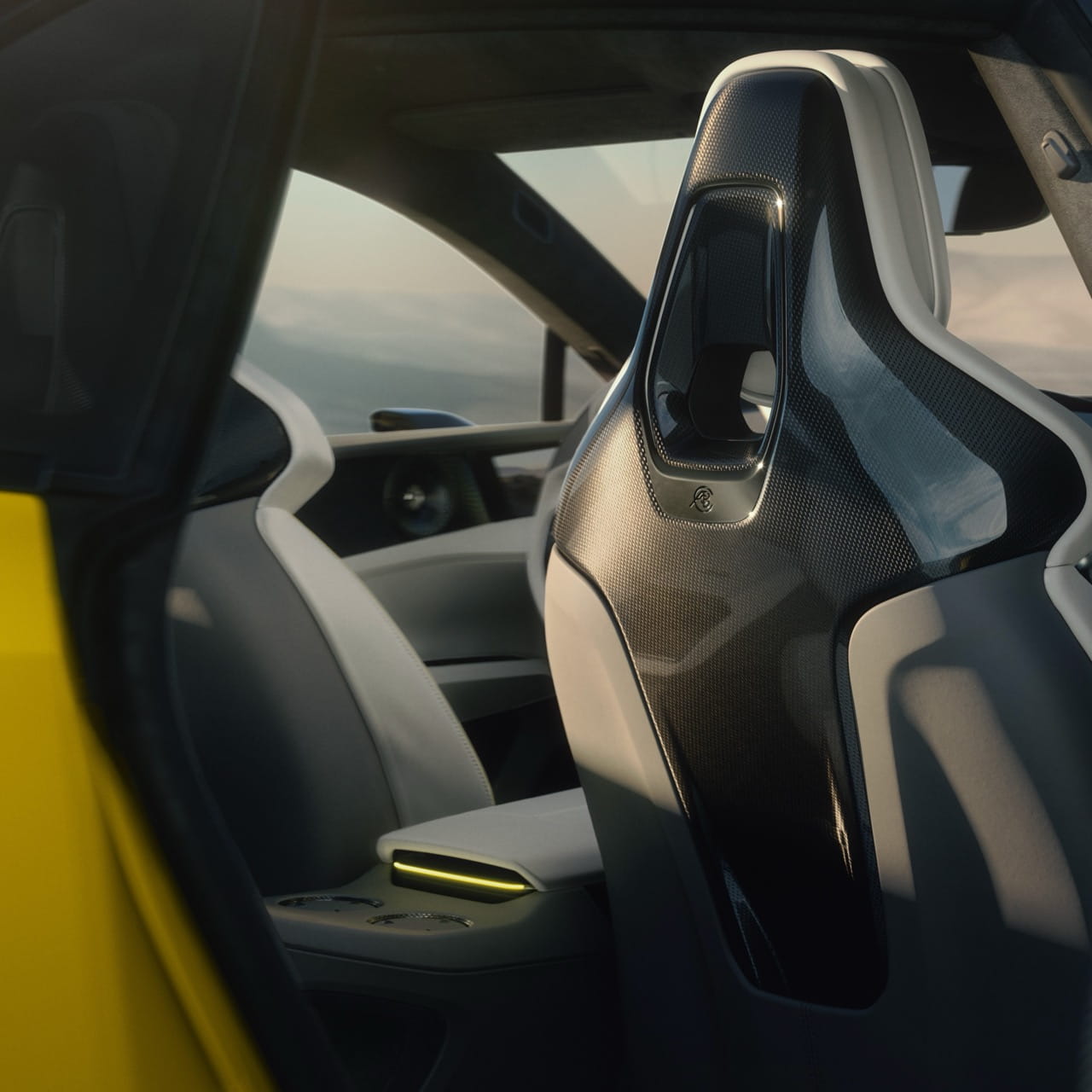 emeya-seat back
