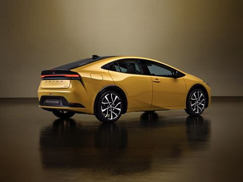 Paragraph-Toyota-Prius-sideback