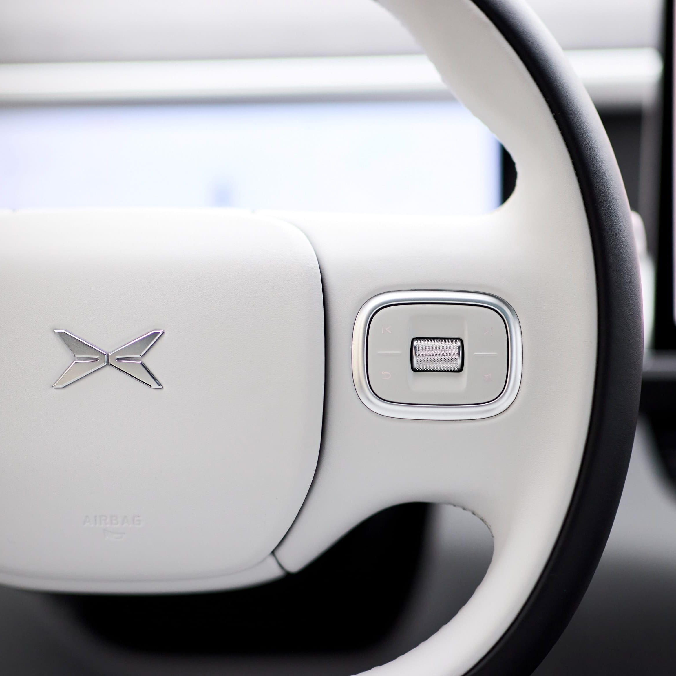 g6-steering wheel