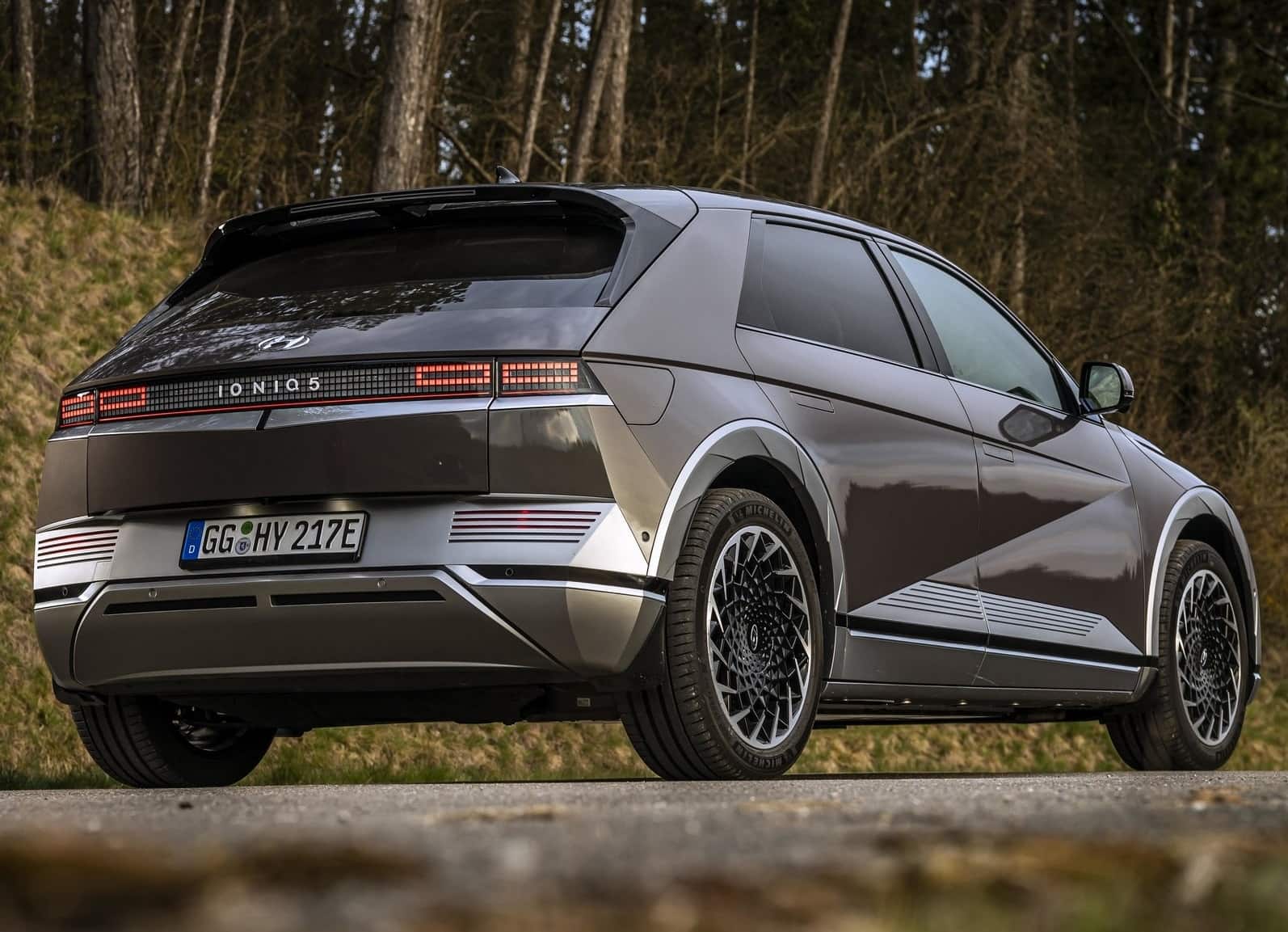 Hyundai Ioniq 5 traseira