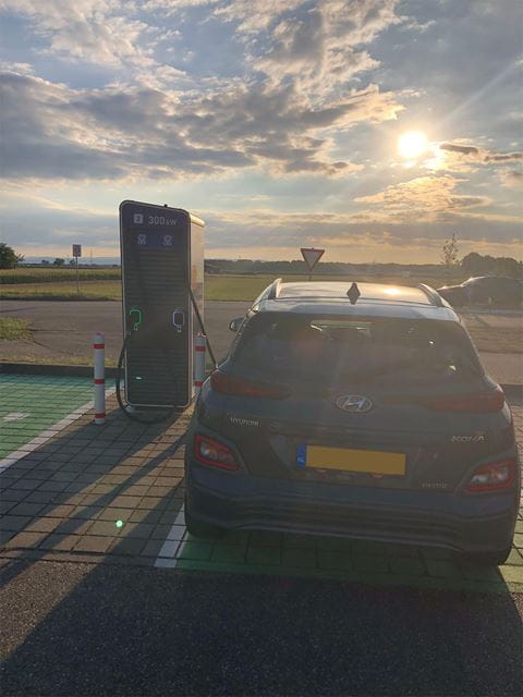 Charging car - no licence plate